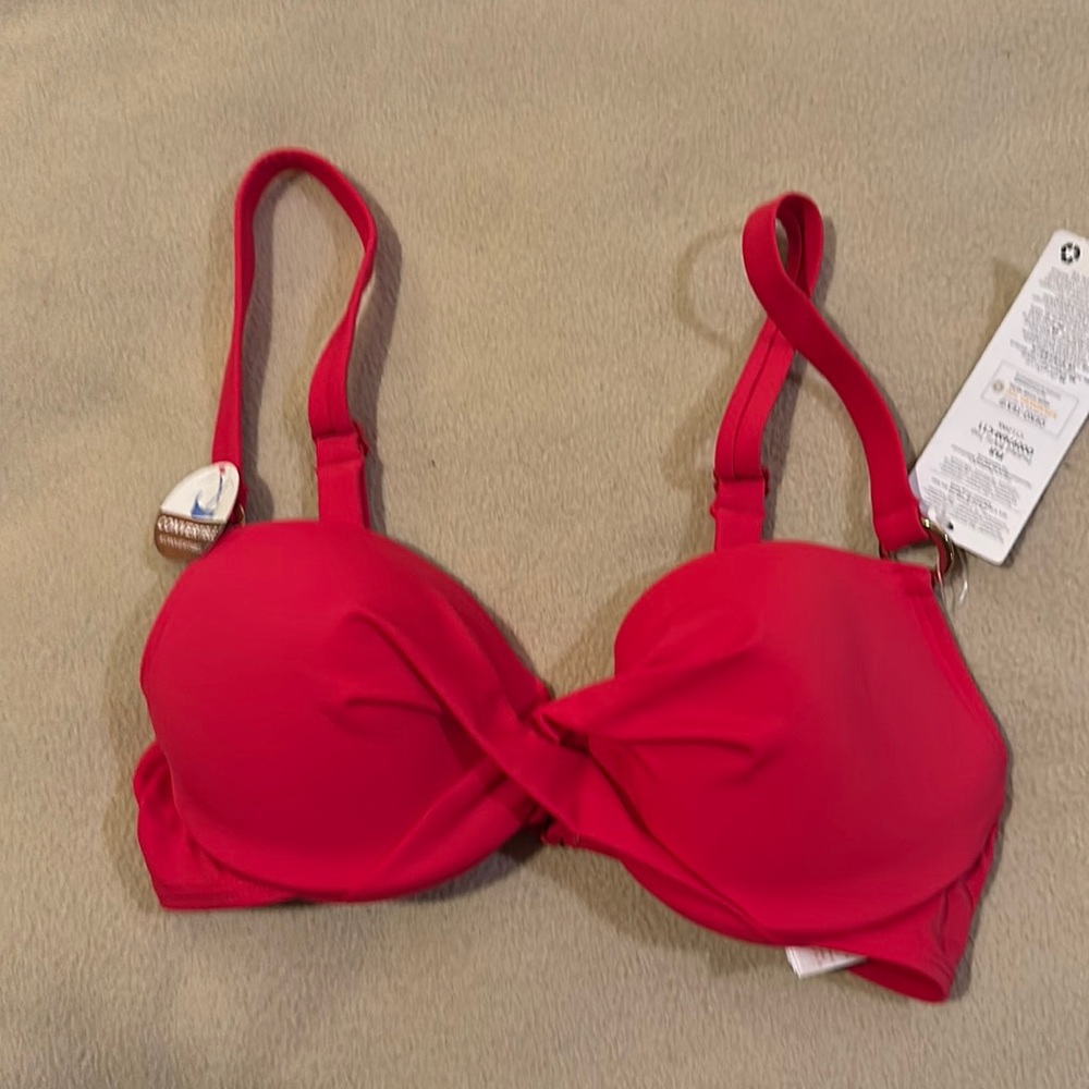 NWT Dorita beautiful red lightly padded halter style bathing suit top.